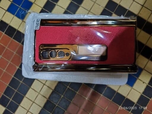 Customer photo review of 360° Armor Hinge Folding Transparent Case 2.0 - Galaxy Fold Series