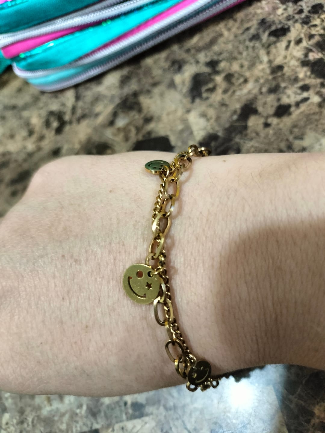 Customer photo review of Pulsera Smiley