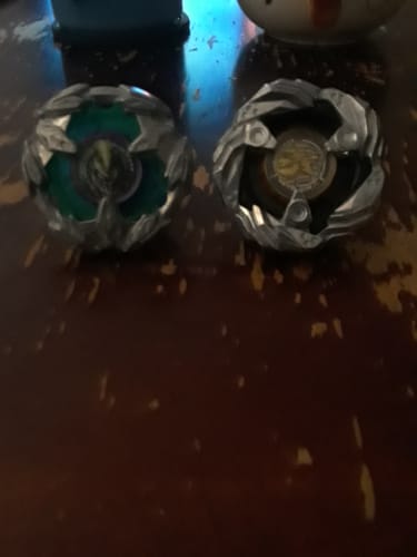 Customer photo review of Takara Tomy Beyblade BX-13 Knightlance 4-80HN Booster