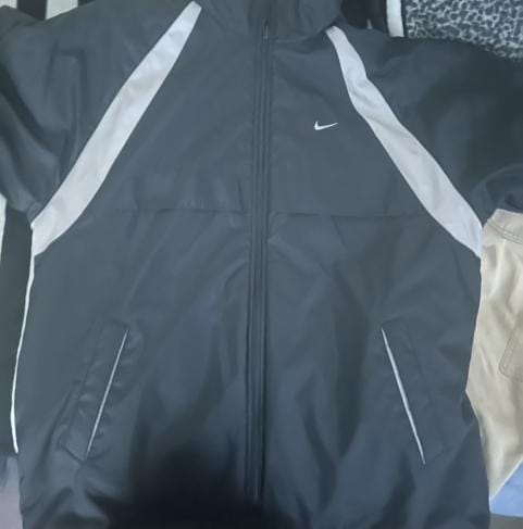 Customer photo review of Vintage Nike Jacket Fits Mens Large Black Grey Reversible Fleece Swoosh