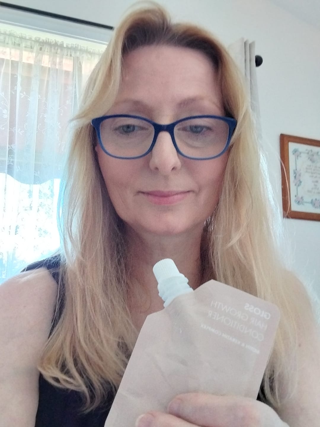 Customer photo review of Gloss Hair Growth Conditioner  - Travel size