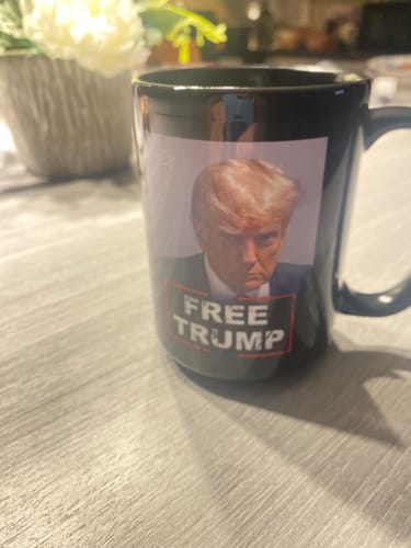 Customer photo review of Free Trump 15oz Coffee Mug