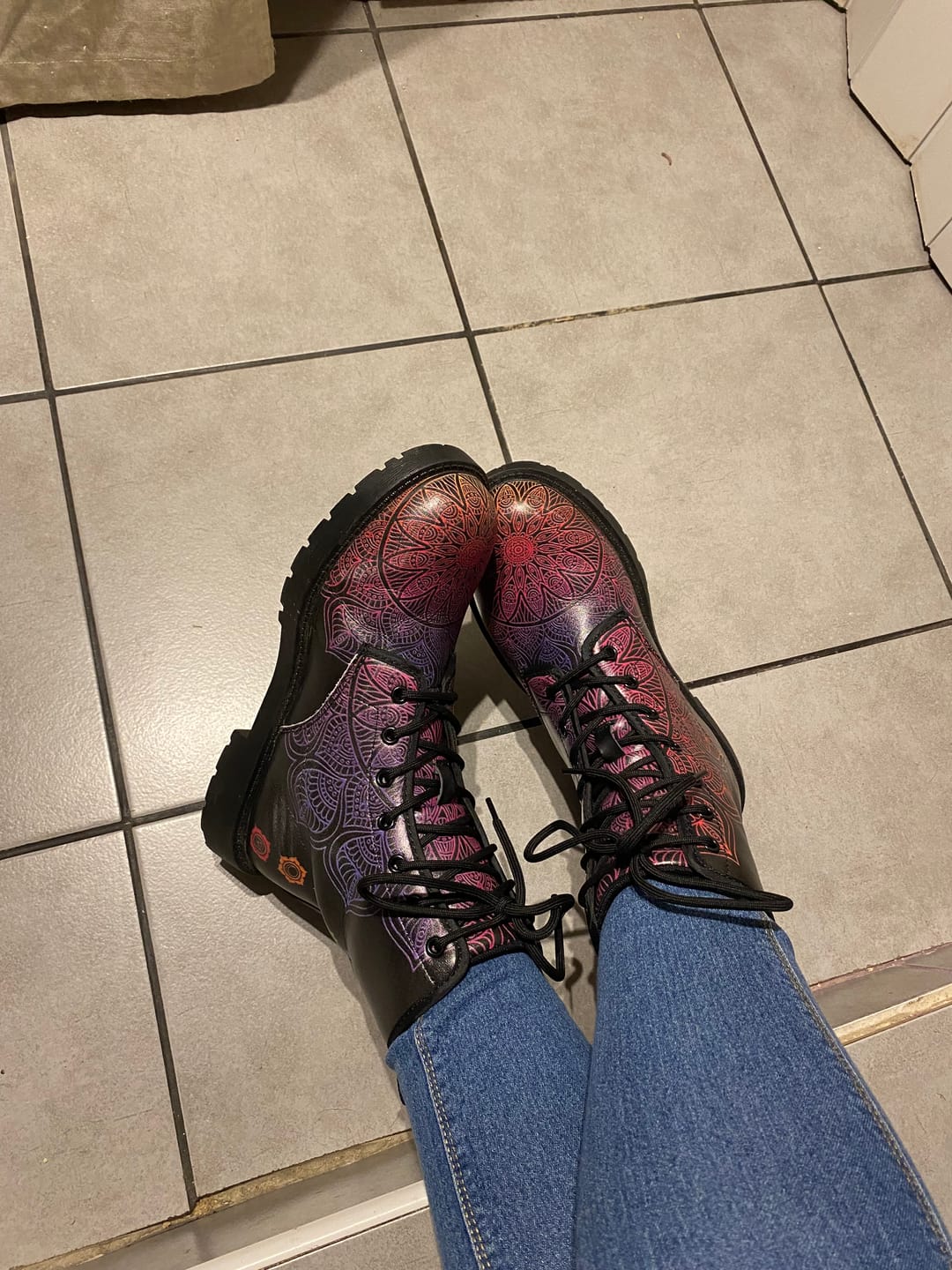 Customer photo review of Boots Chakra