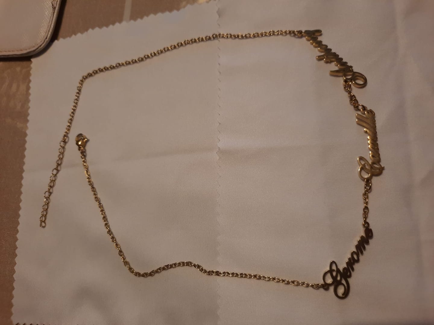 Customer photo review of Collier Plusieurs Prénoms