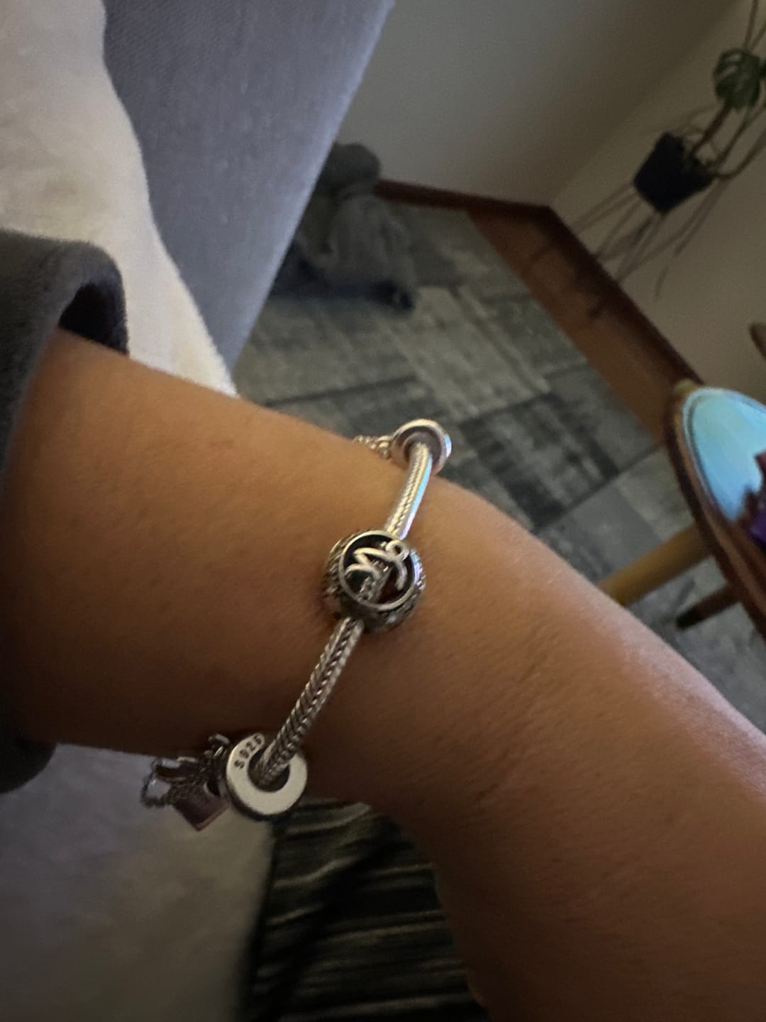 Customer photo review of Charm Horoscopo Diamantado