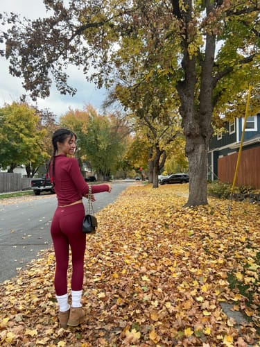 Customer photo review of The V Lift Legging / Mahogany