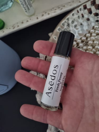 Customer photo review of FRESH PEONY PERFUME OIL