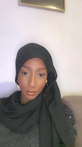 Customer photo review of Le piercing au nez Cindy