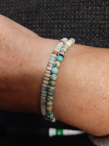 Customer photo review of Unisex Winzige Perlen Schlankes Armband