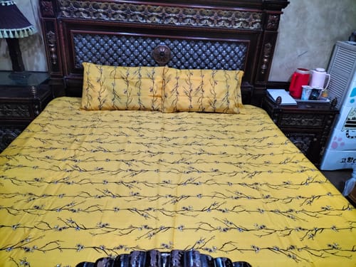 Customer photo review of Turmeric Floral-Bed Sheet Set