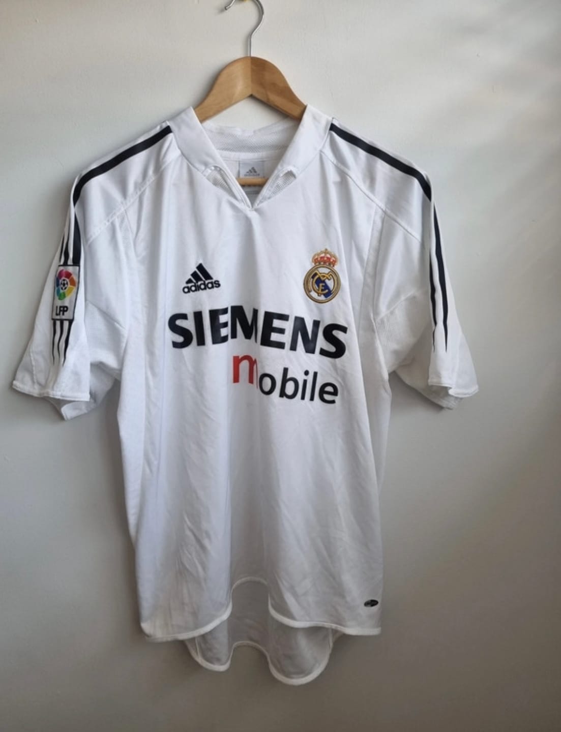 Customer photo review of RETRO Mystery Shirt