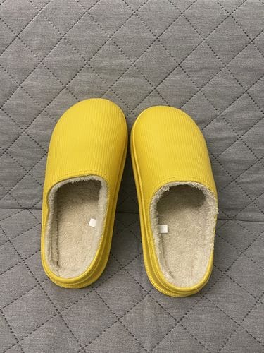 Customer photo review of Cushion Slides with Fur - Cloud Slides