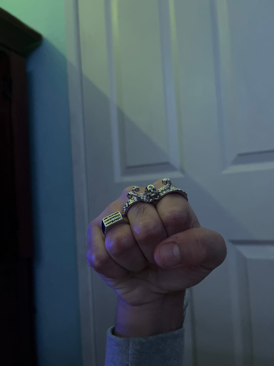 Customer photo review of DOUBLE FINGER OCTOSKULL RING