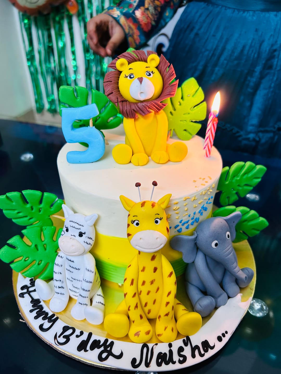 Customer photo review of Animal Party Cake