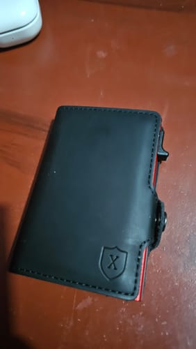 Customer photo review of Black & Red
