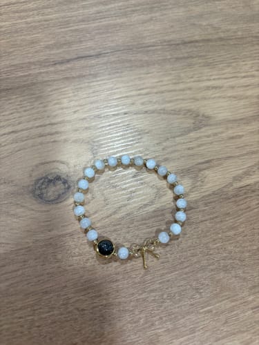 Customer photo review of Bracelet Anti-Ménopause en Pierre de Lune | Or fin