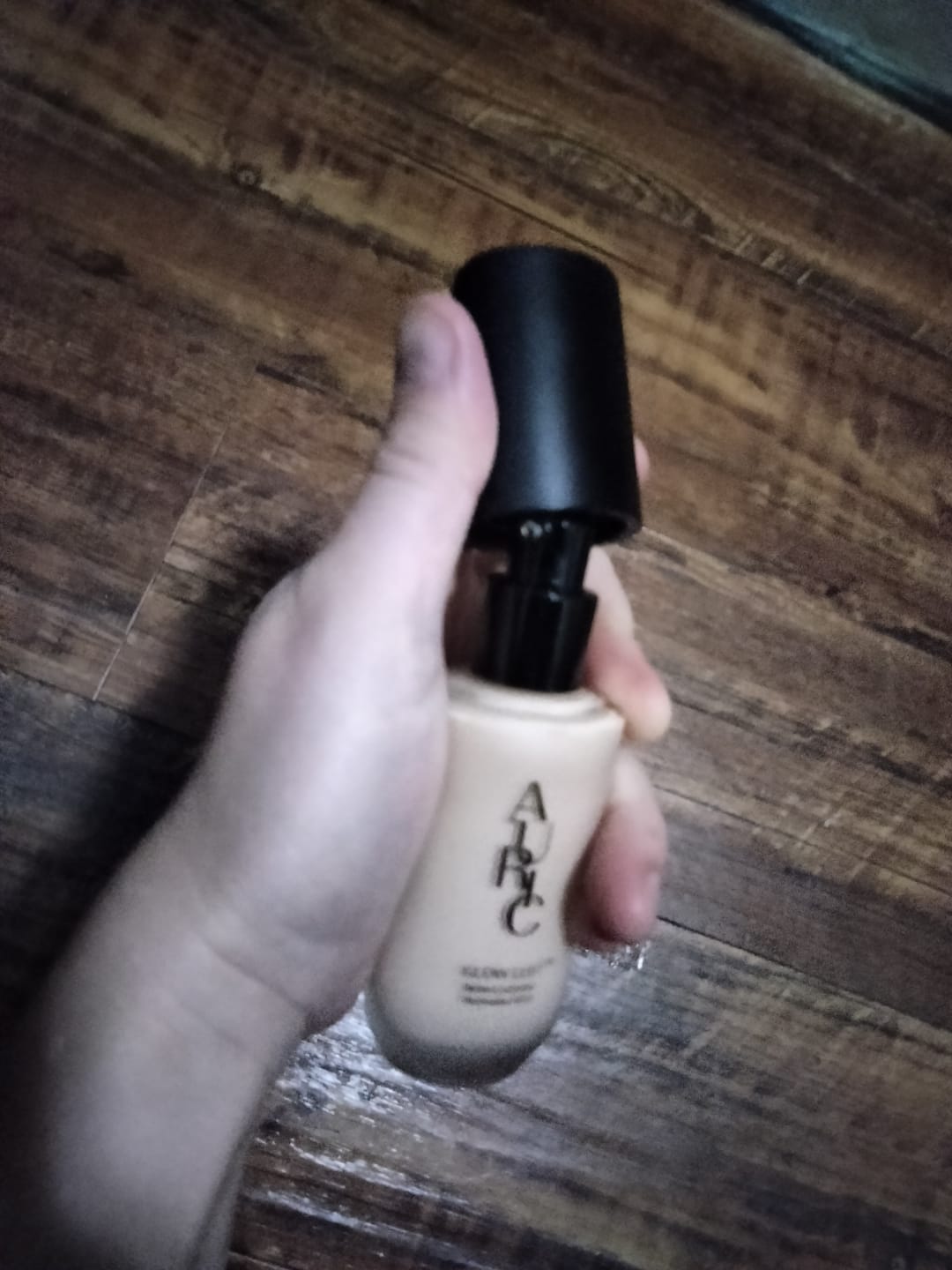 Customer photo review of Glow Lust™ Radiant Luminizer