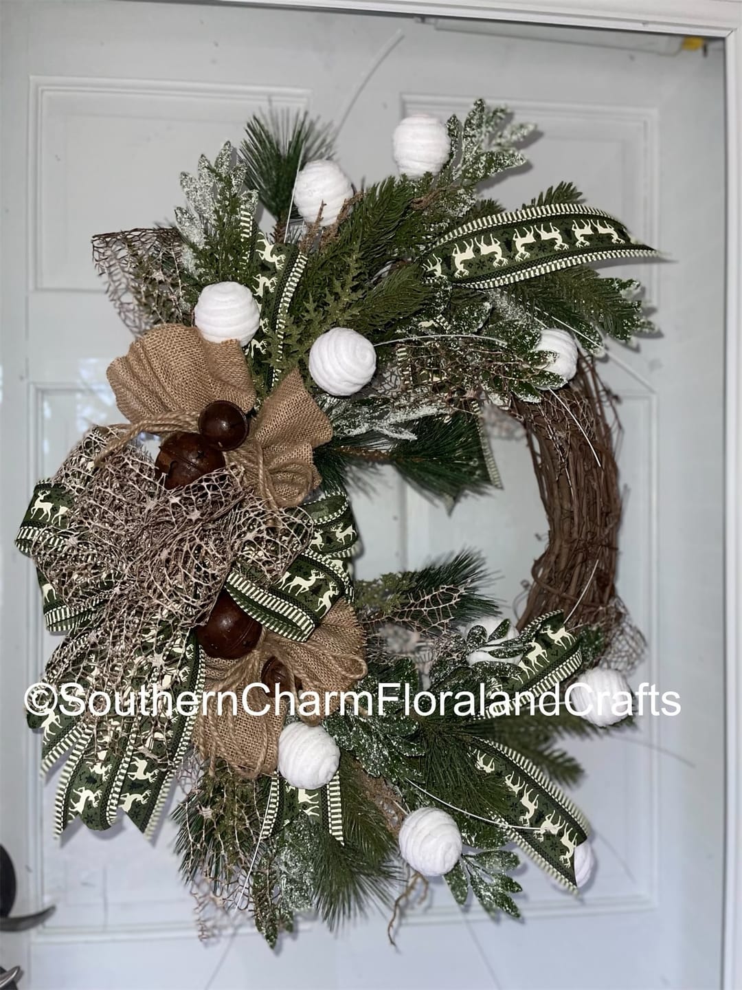 Customer photo review of 16" Oval Grapevine Wreath - DECOE-036