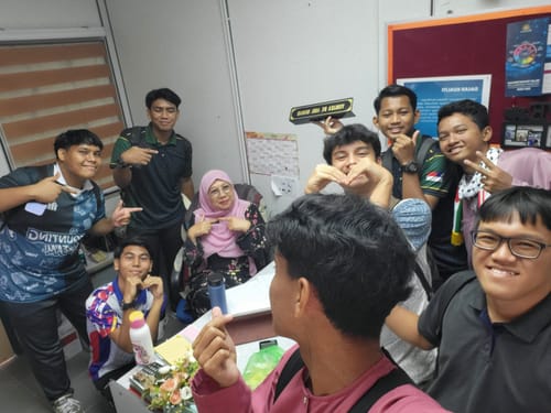 Customer photo review of Ace Bottle Medium