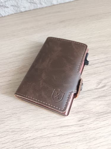Customer photo review of Dark Brown