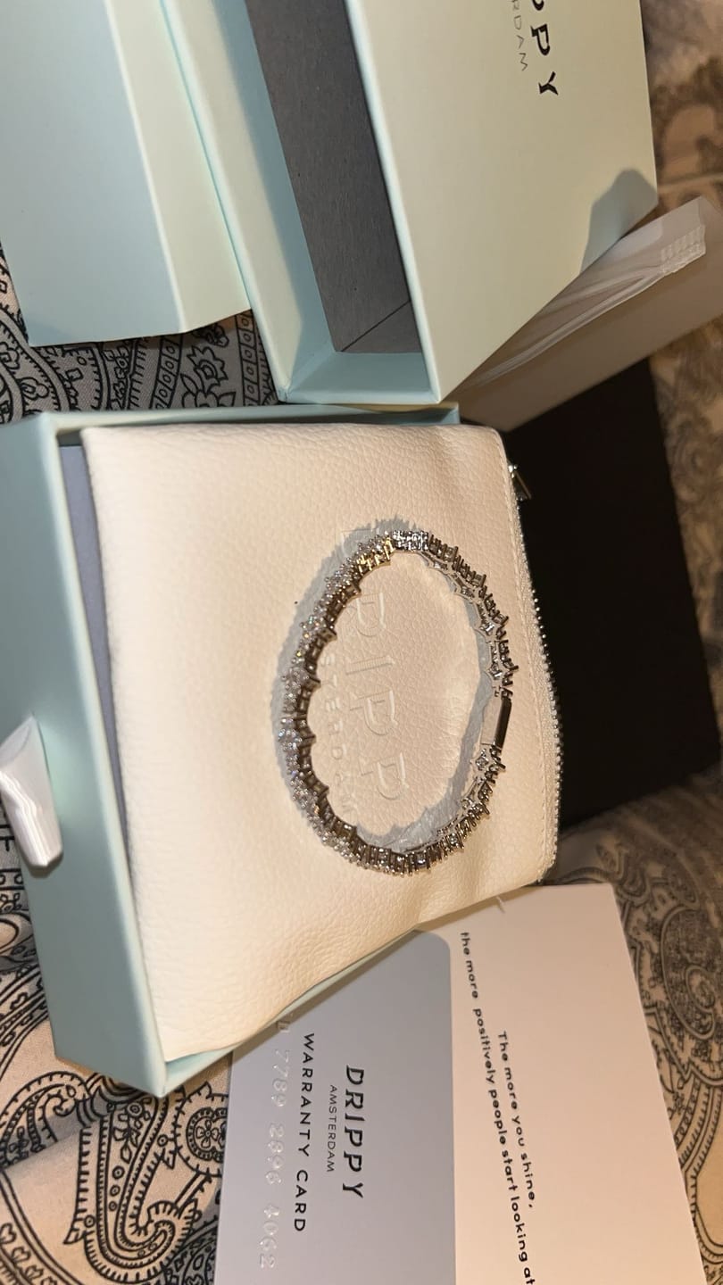 Customer photo review of HONEYCOMB BRACELET. - 3MM WHITE GOLD