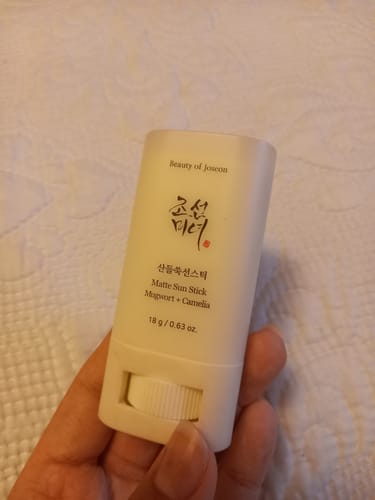 Customer photo review of Matte Sun Stick : Mugwort+Camelia (SPF 50+ PA++++) 18g