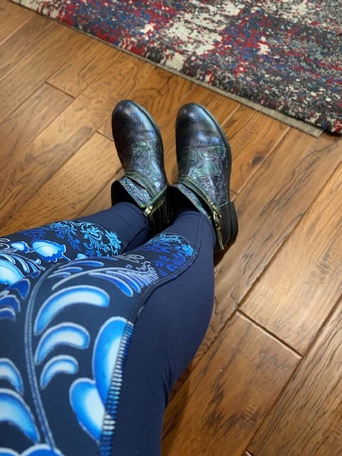 Customer photo review of Retro Painted Buckle Flat Shoes