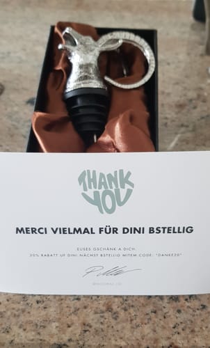 Customer photo review of Edler Flaschenausgiesser im Tierdesign