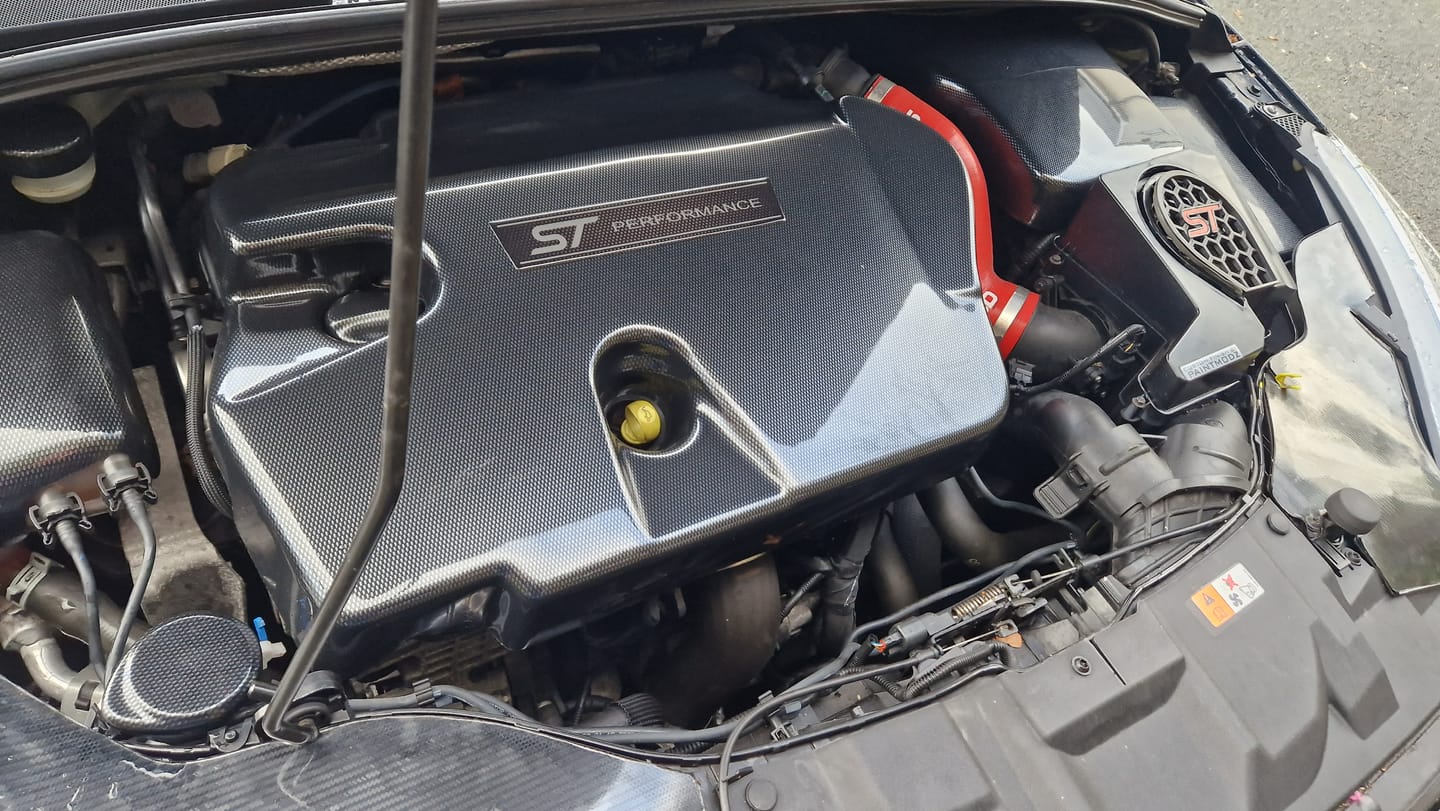 Customer photo review of Proform Engine Cover - MK3.5 Focus ST Diesel (various colours)