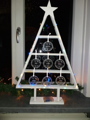 Customer photo review of Sneeuwvlokjes Plexiglas Kerstballen met eigen naam