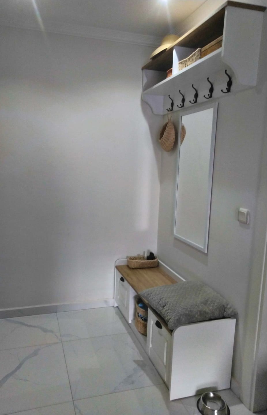 Customer photo review of Rani P2 Modern Ayakkabılık Ayakkabı Dolabı  Renk: Beyaz - S. Ceviz M1