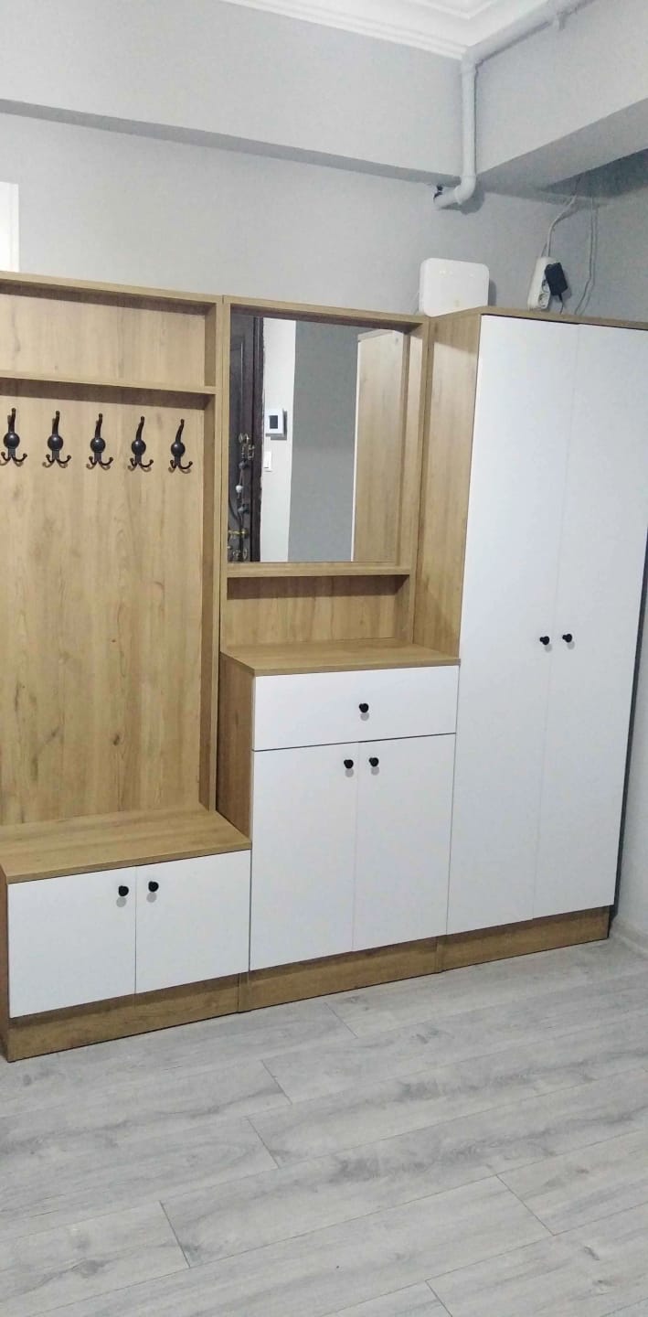 Customer photo review of Rani P6 Modern Çekmeceli Aynalı Askılı Portmanto Ayakkabılık Vestiyer Sepet Ceviz - Beyaz M3