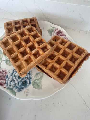 Customer photo review of Cinnamon Swirl Protein Pancake & Waffle Mix