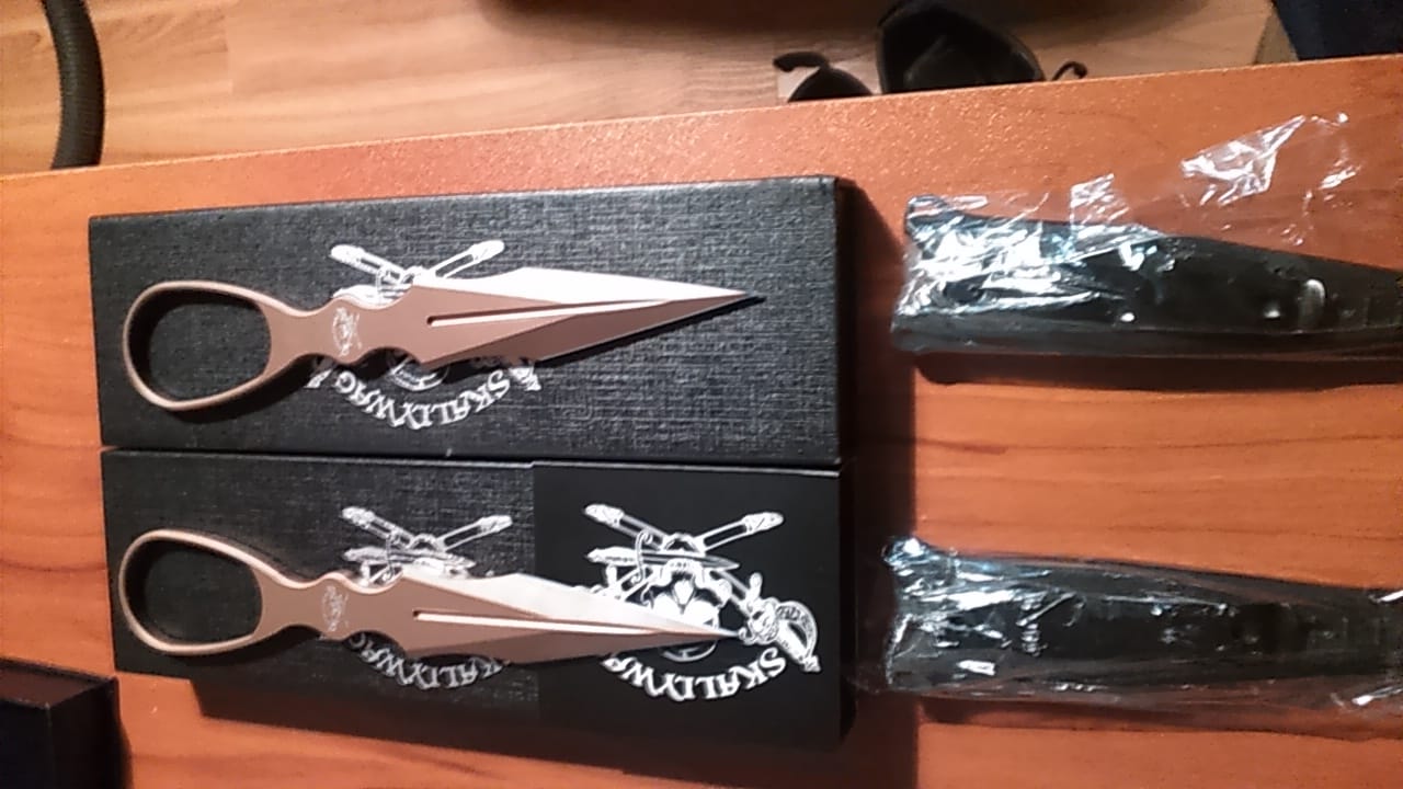 Customer photo review of D2 DAGGER