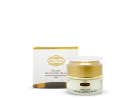 Customer photo review of Organic Exfoliating Cream with SPF (for darks spots and sunburns)