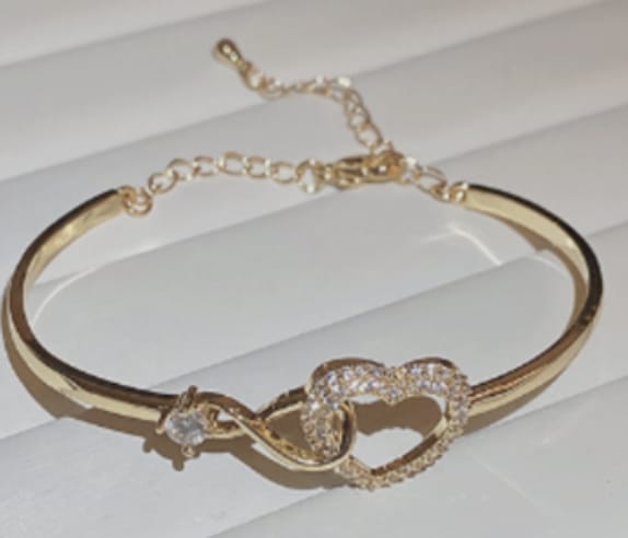 Customer photo review of Bracelet Infini Cœur Éternel