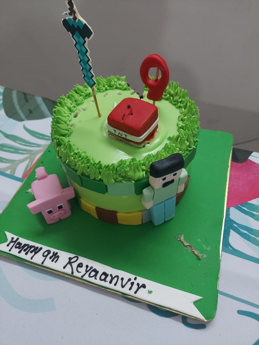 Customer photo review of Minecraft Sword Cake