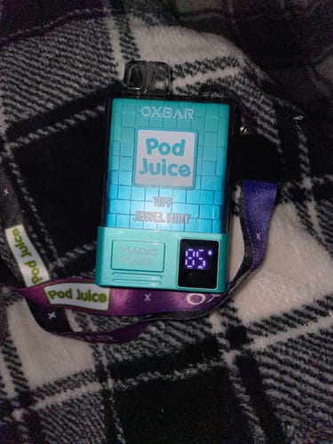 Customer photo review of OXBAR Magic Maze Pro 10000 Puffs