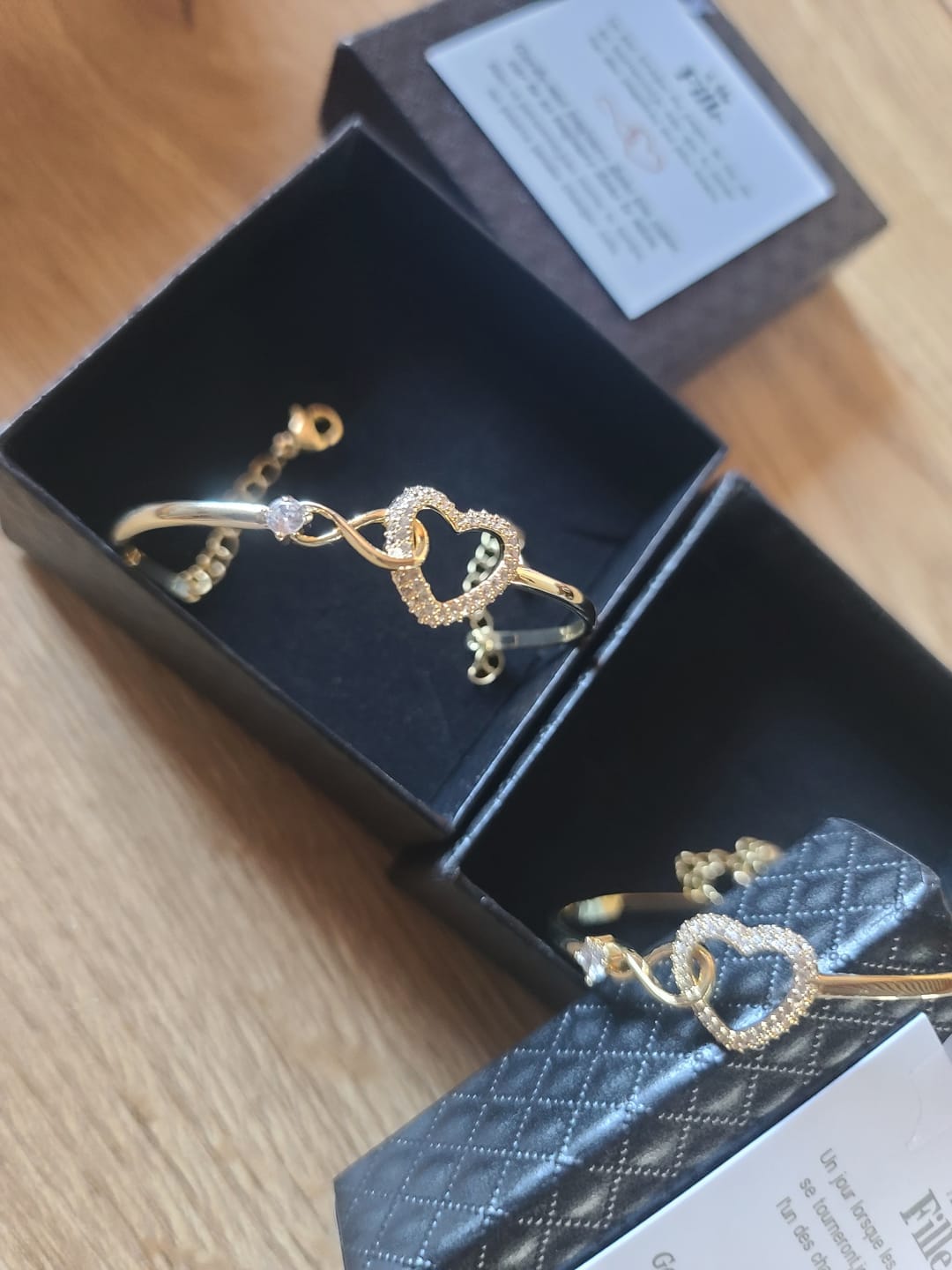Customer photo review of Bracelet Infini Cœur Éternel