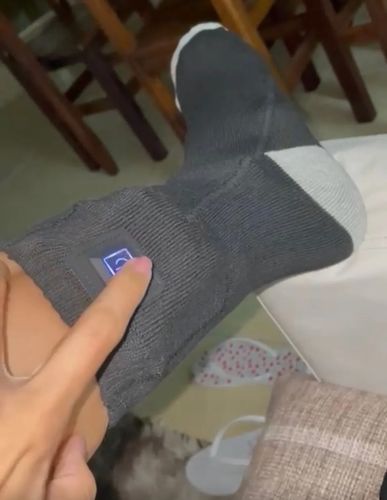 Customer photo review of Happy™ HeatedSocks - Unisex Varmesokker Med Justerbar Temperatur