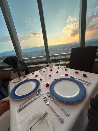 Customer photo review of Cena Romántica