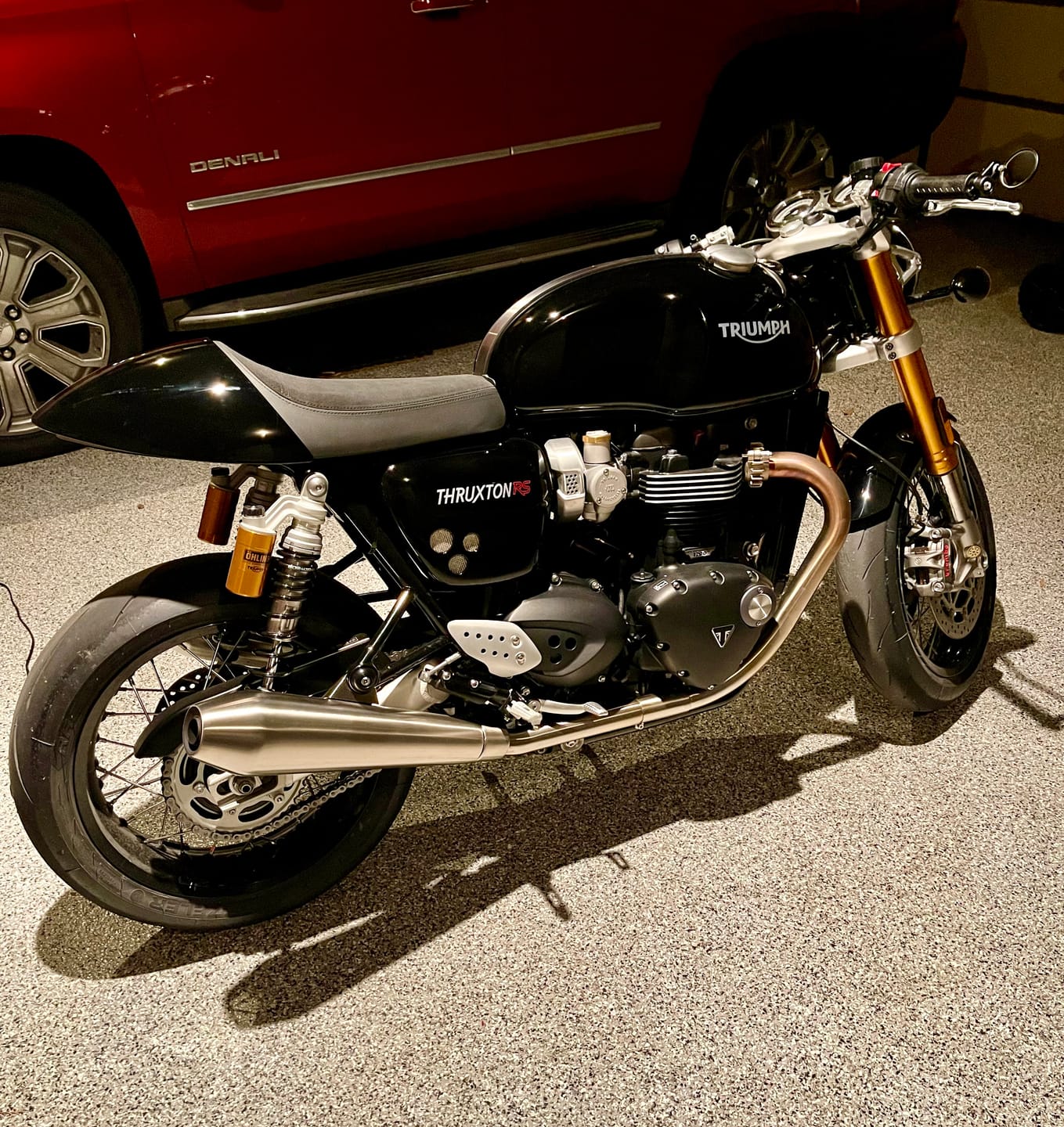 Customer photo review of Triumph Bar End Finishers & Mirror Kits - 7/8” Handlebar Triumph Models
