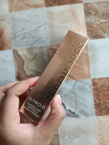 Customer photo review of O.TWO.O SKIN SECRET ZERO PORES PRIMER