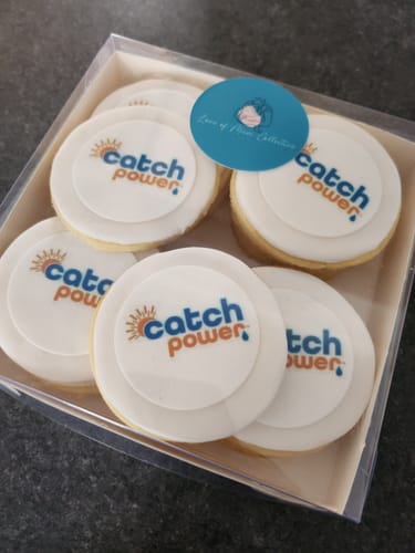 Customer photo review of 15 x 5 cm Pre-cut Standard Cupcake Custom Edible Icing Images