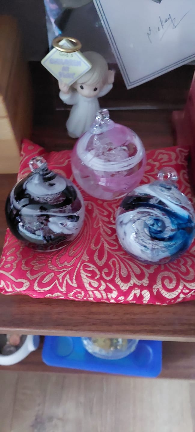 Customer photo review of Glimmer Orb with Cremation Ashes