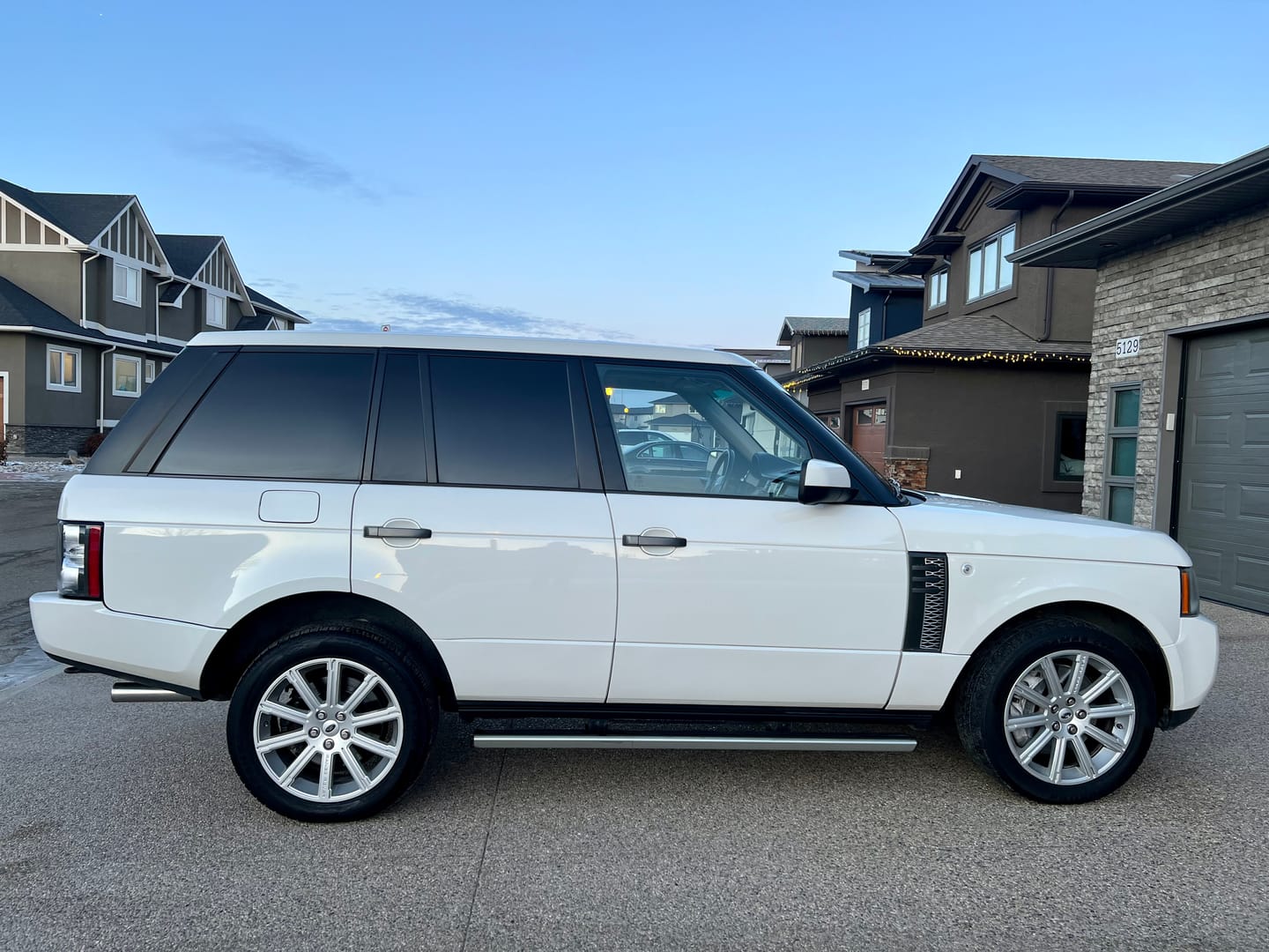 Customer photo review of 2010-2012 Range Rover L322 Chassis with VDS 4 Wheel Air Suspension Conversion Kit With Warning Light Module (LB54BM)