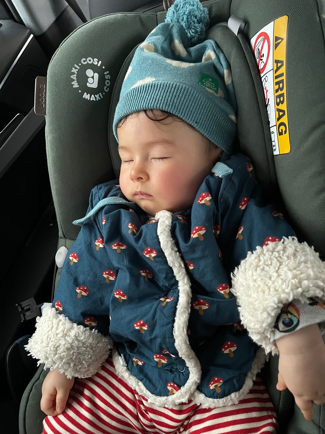 Customer photo review of Fluffy Cloud Knitted Hat