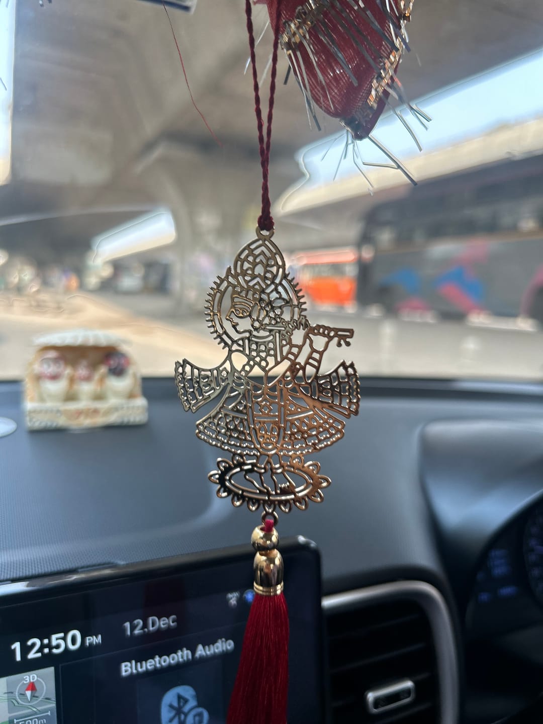 Customer photo review of Car Hanging Goldplated - Sri Krishna N