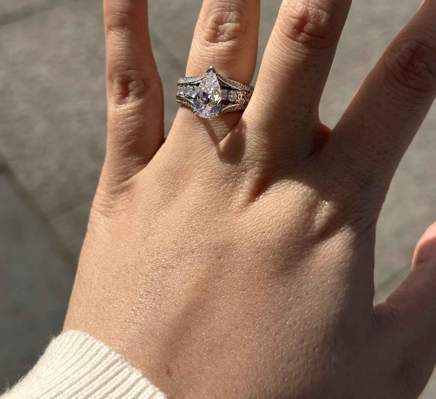 Customer photo review of Louily Luxury Pear Cut Engagement Ring