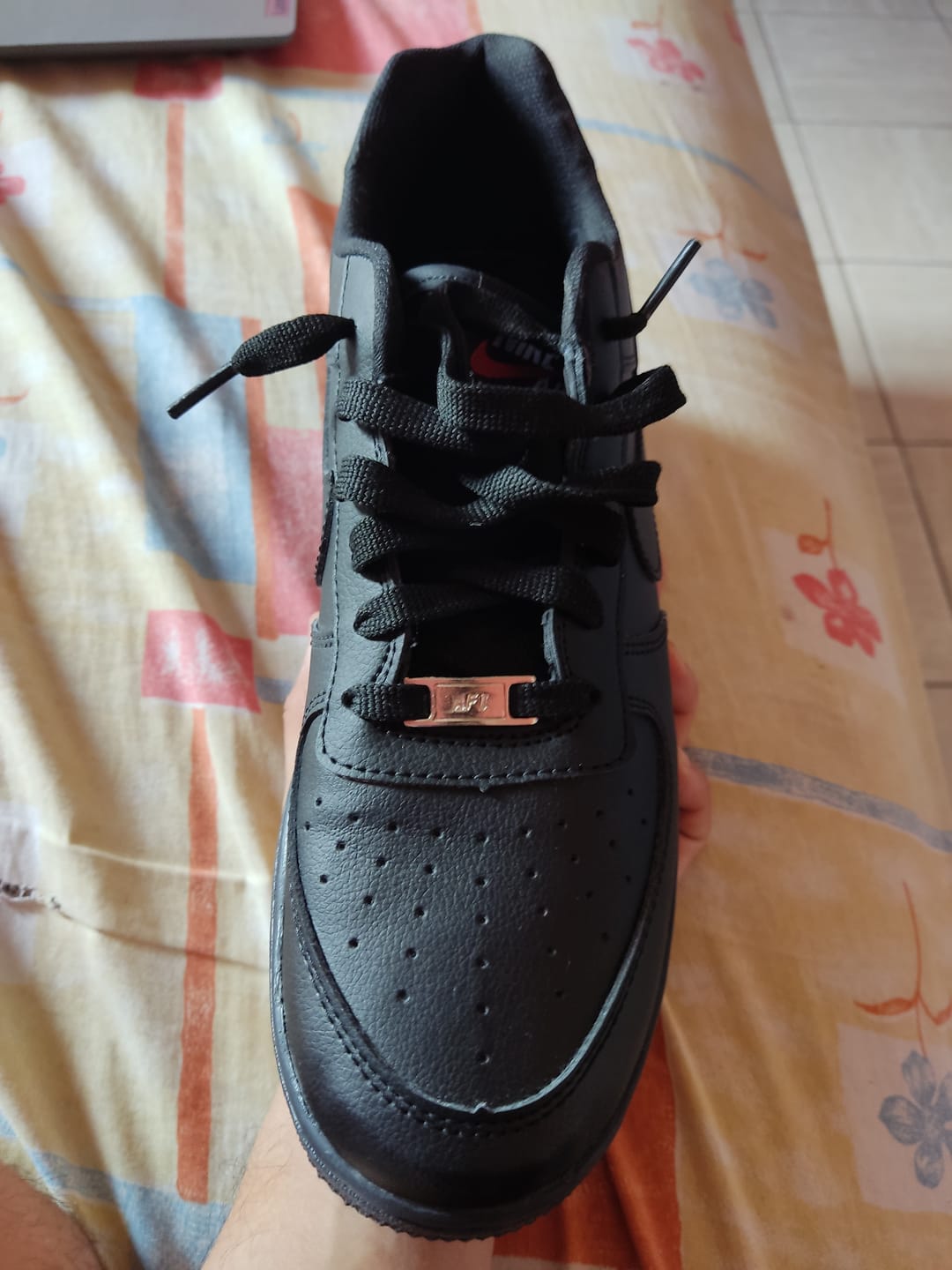 Customer photo review of Tenis 270 Negro Total